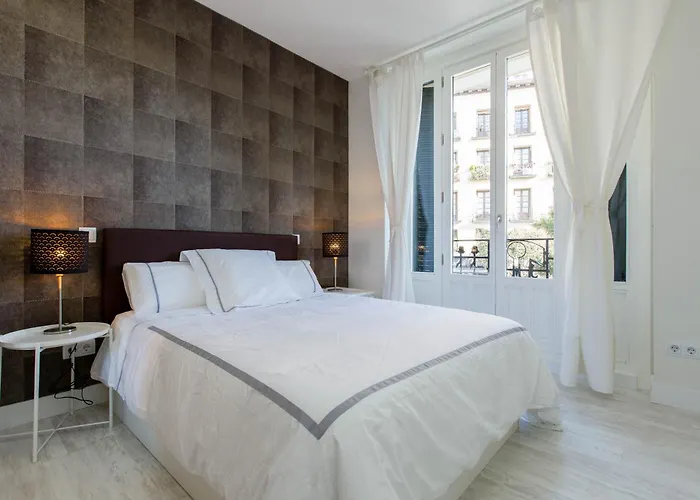 BookinMadrid - Plaza Mayor - Plaza Cascorro